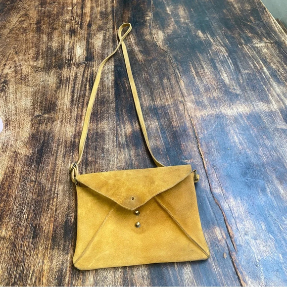 Free people genuine suede leather envelope style bag adjustable strap yellow - Picture 4 of 15